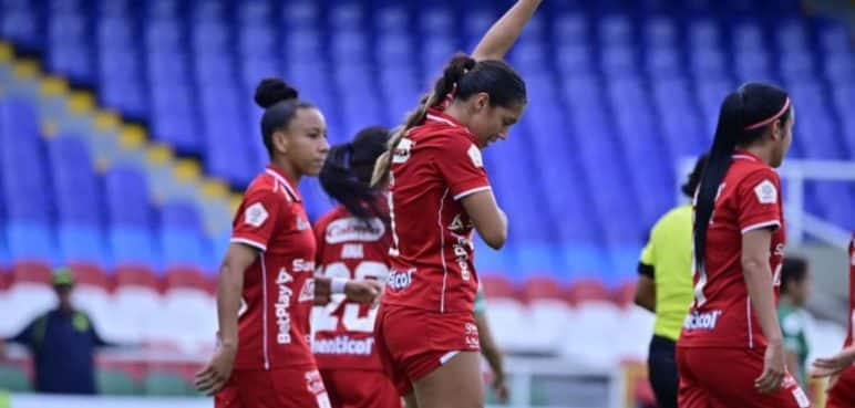 Entre puños e insultos terminó el encuentro del América Femenino ante Equidad
