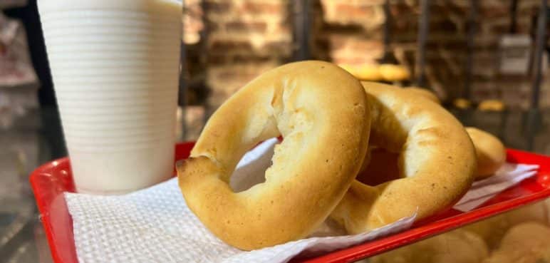 ¡Esto es cuestión de pandebono! Hoy se celebra el día de este delicioso alimento