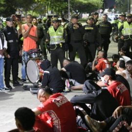 "Debería estar en la cárcel, no en la calle": Ospina sobre hincha liberado