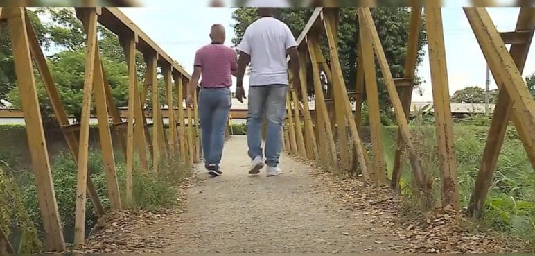 Habitantes de San Luis preocupados debido al mal estado del puente