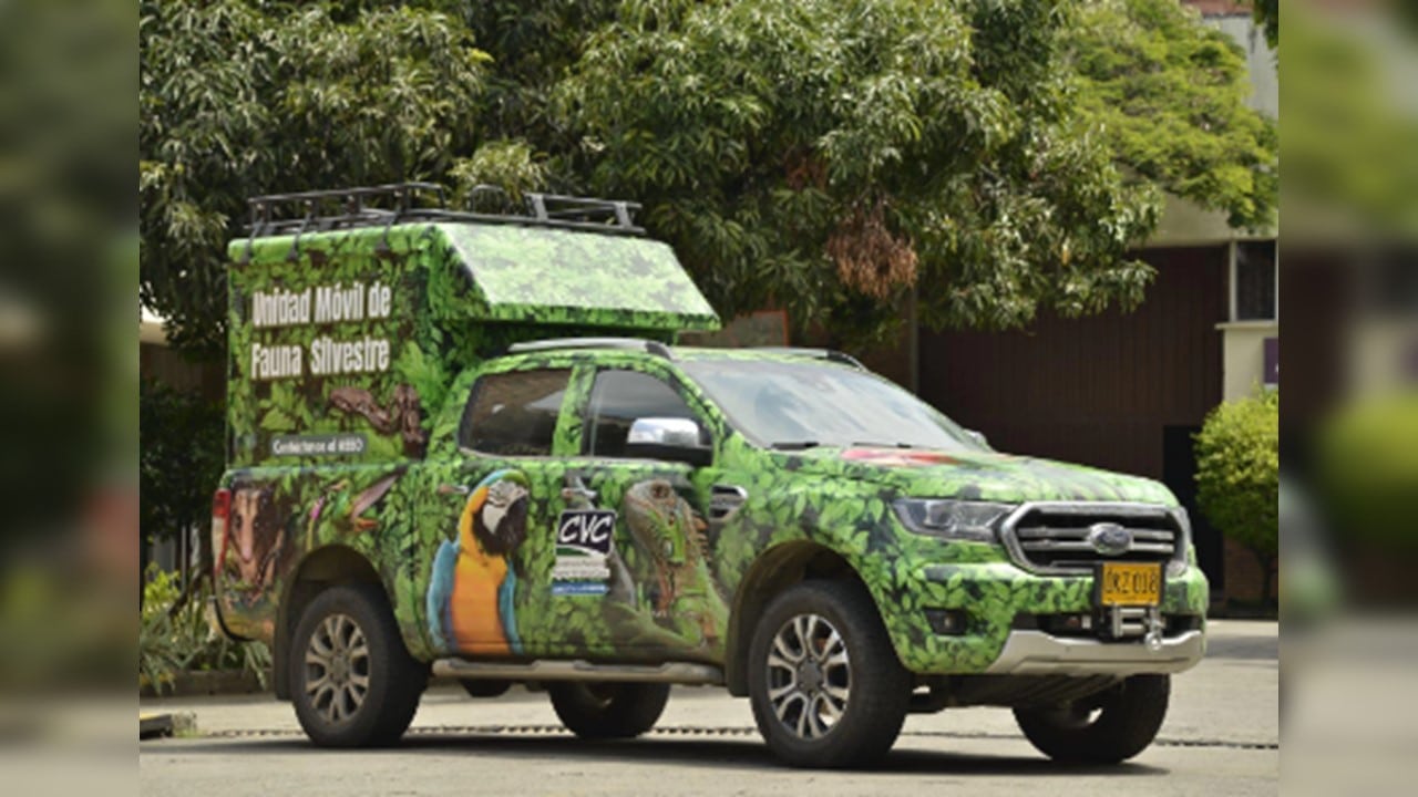 Nueva ambulancia para la protección de la fauna y flora del departamento