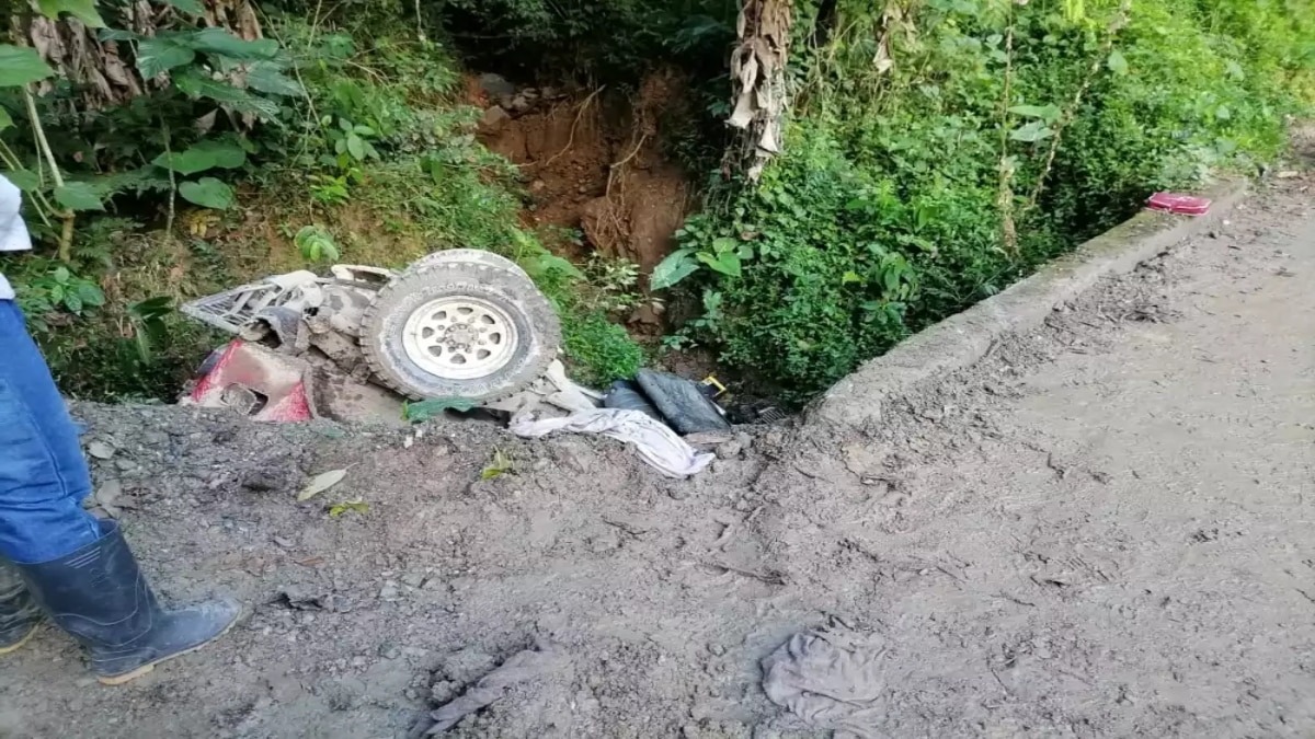 Ocho estudiantes quedaron gravemente heridos en accidente de tránsito