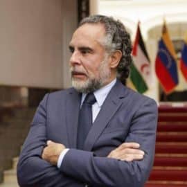 El exembajador Armando Benedetti fue citado por irregularidades en la campaña de Petro