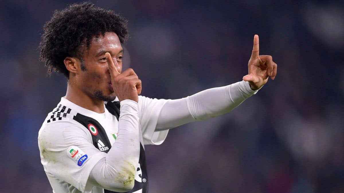 No más racismo: Brasil vestirá de negro para apoyar a Vinicius Jr.