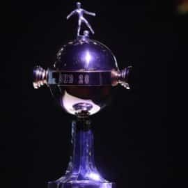 La Conmebol y Panini estrenan álbum dedicado a la Copa Libertadores