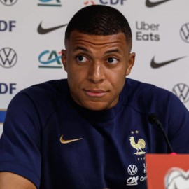 "Seguiré en el PSG, al menos esta temporada": Kylian Mbappé