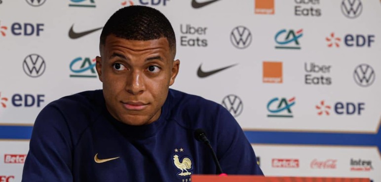 "Seguiré en el PSG, al menos esta temporada": Kylian Mbappé
