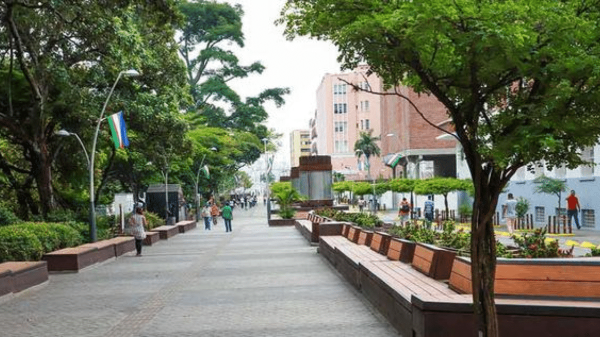 Víctimas del conflicto se reúnen con el Gobierno y el ELN