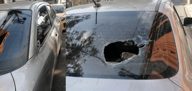 Ladrones le rompieron el vidrio luego de robarle el espejo a conductor en Cali