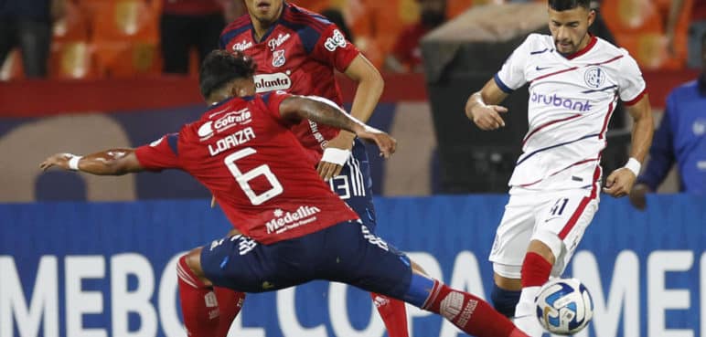 Bareiro impulsó a San Lorenzo y amargó el debut de Alfredo Arias en el Medellín