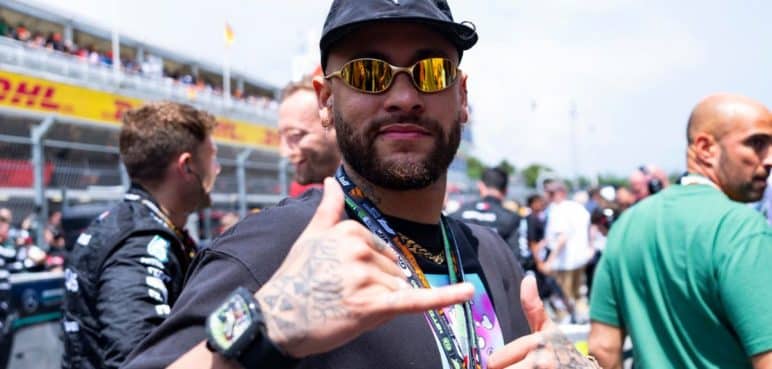 Multan a Neymar por obras en su casa de playa que violan las leyes ambientales