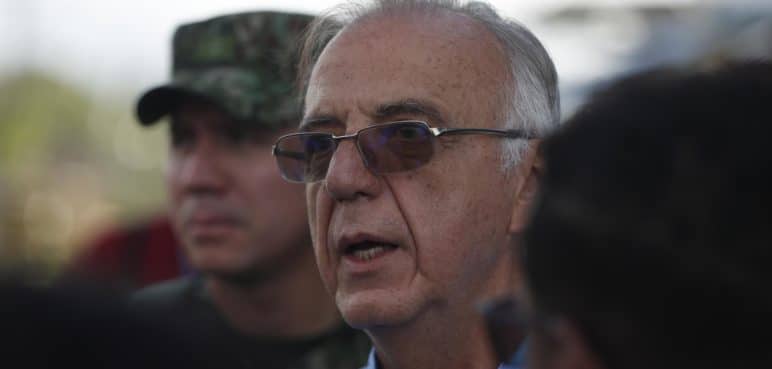 Polémica por declaraciones de MinDefensa: "hubo exceso de confianza"