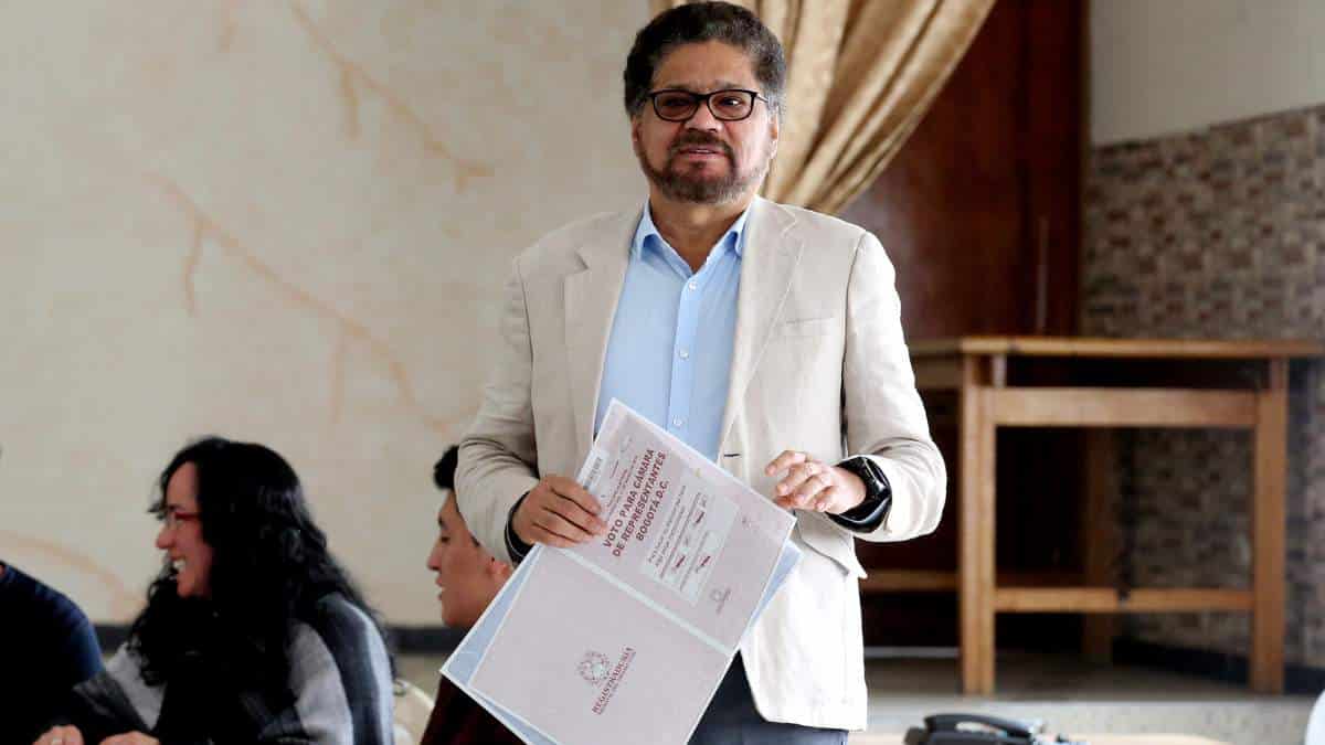 ¿Está vivo? Publican carta que indicaría una 'señal de vida' de Iván Márquez