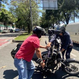 Choque simple: Esto debería hacer (incluso fotos y videos) ante un accidente