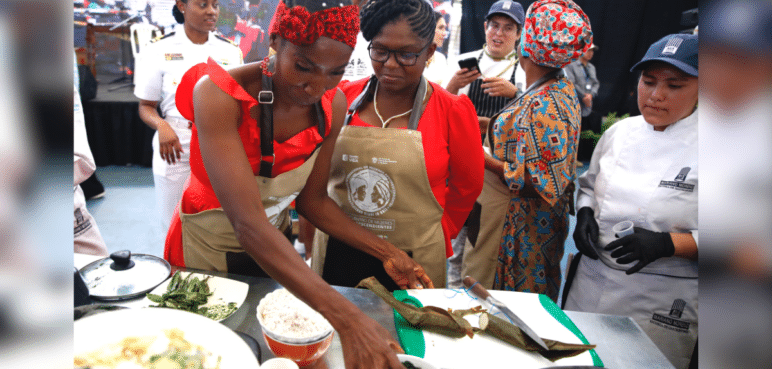 Reconocimiento a la cocina ancestral: Francia Márquez se reunió con 13 lideresas