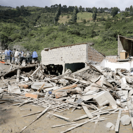 Suspenden la búsqueda de desaparecidos en Quetame por represamiento de río