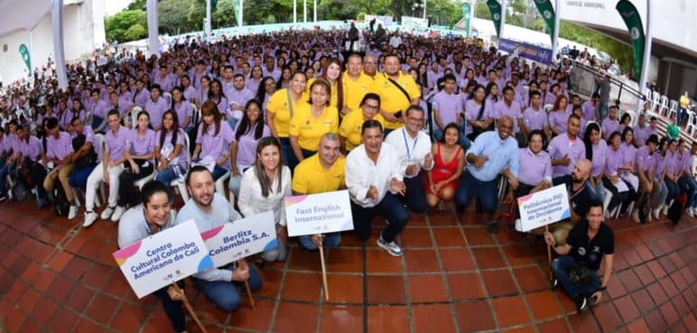 Cali bilingüe: Mil jóvenes caleños recibieron la beca Todas y Todos a Estudiar Inglés