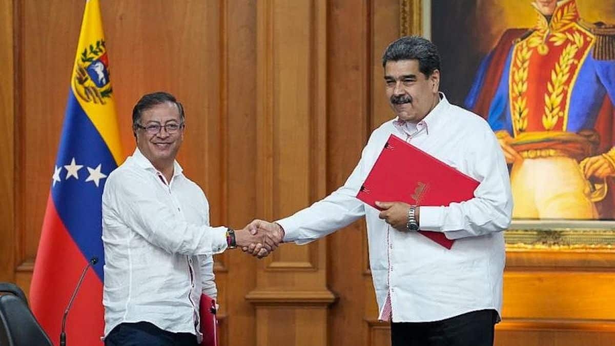 Venezuela felicita a Colombia por su independencia y manda mensaje de unión