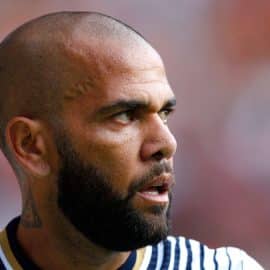 Fiscalía pide nueve años de prisión a Dani Alves por presunto abuso sexual