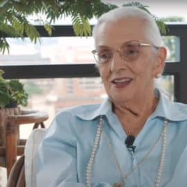 Historias de vida: Amparo Sinisterra de Carvajal, dama de la cultura caleña