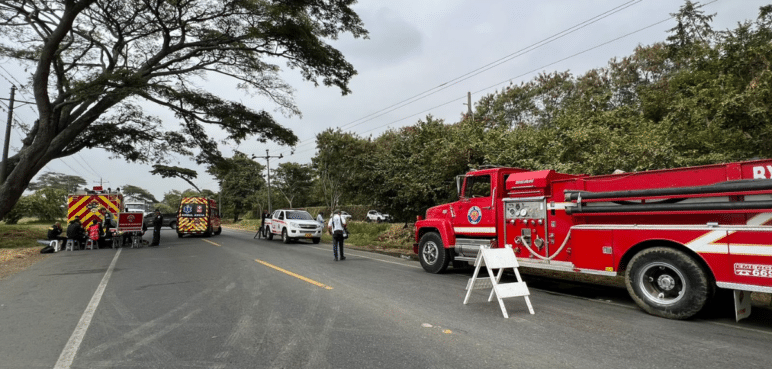 ¡Atención! Bomberos lograron controlar la fuga en la vía Panorama