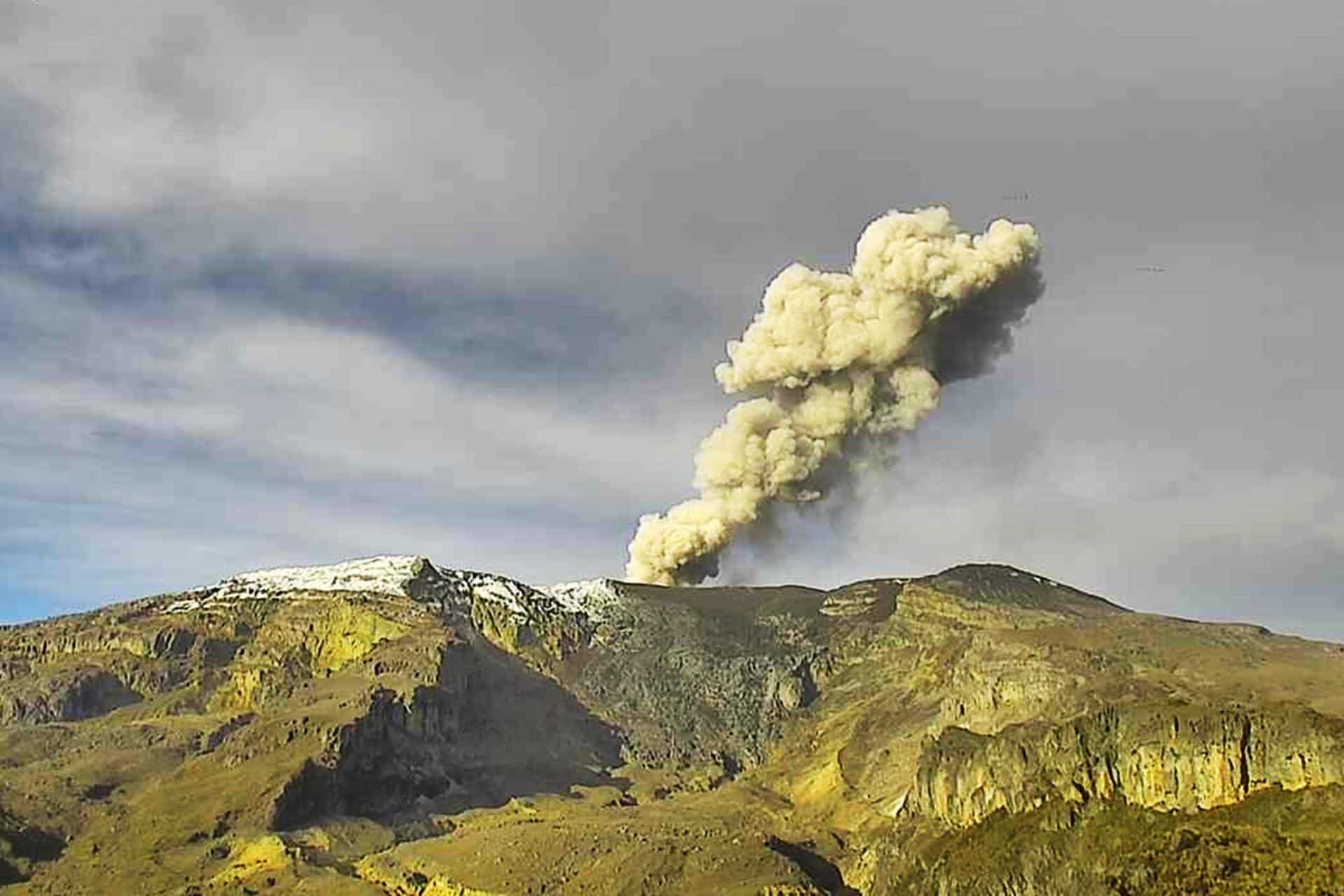 Video: ¿Por qué aumentó la caída de ceniza del volcán Nevado del Ruiz?