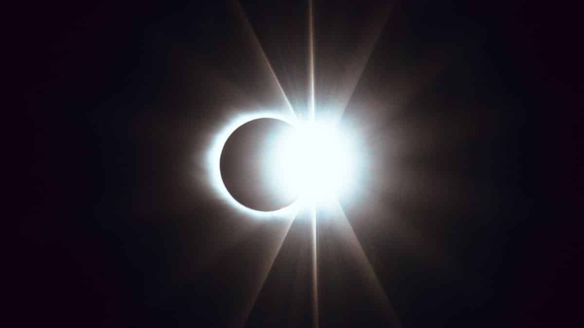¡Una obra maestra! Así disfrutaron los caleños y caleñas el eclipse solar
