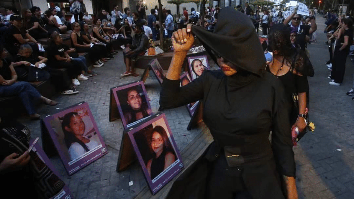"No se puede salir con la suya": Hijo de Luz Mery Tristán en plantón contra crimen