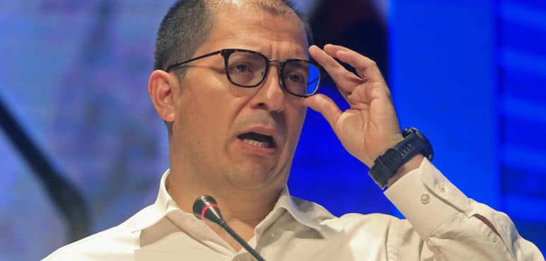 Fiscalía imputa cargos a 10 exfuncionarios por corrupción con Odebrecht