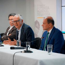 "No hay deudas pendientes": MinSalud tras reunión con tres EPS