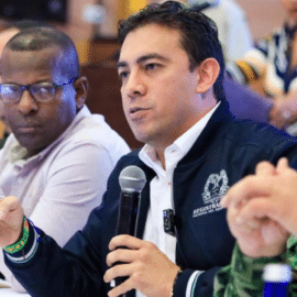 "O salvamos las elecciones o existe el peligro de aplazarlas": Registrador