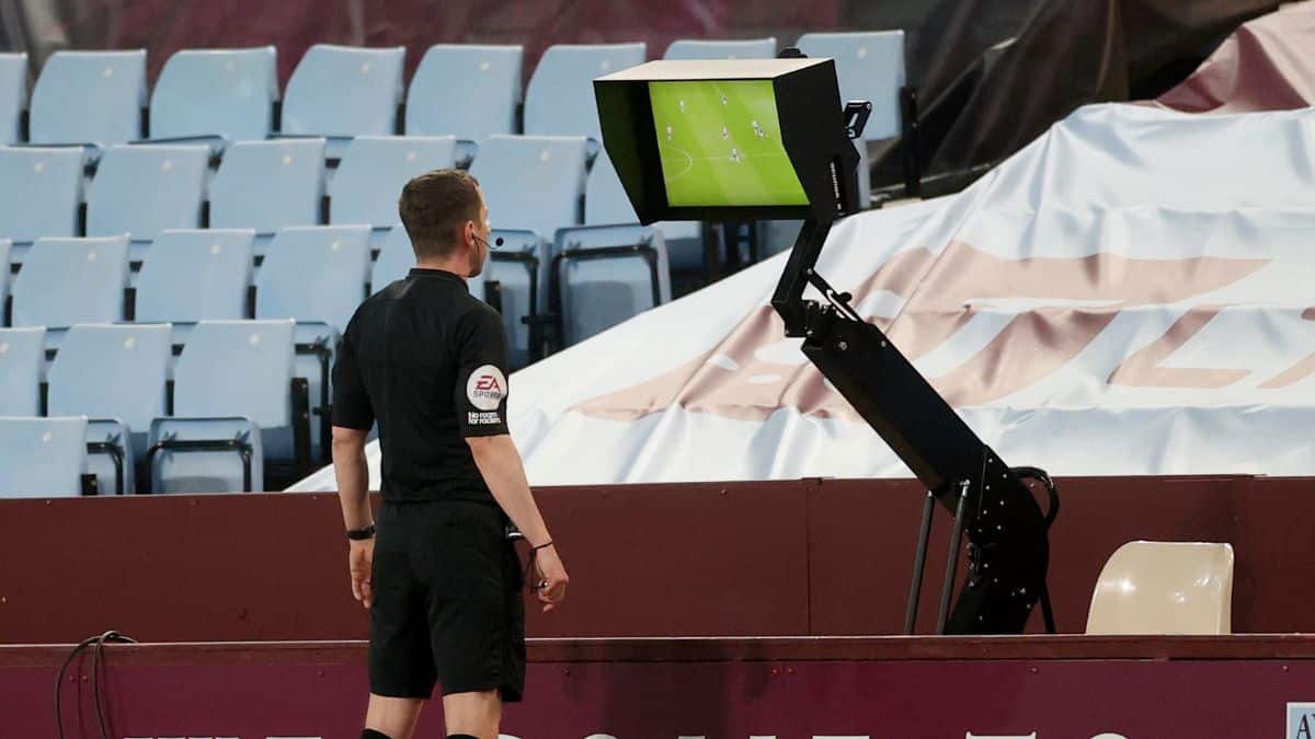 ¿Fue gol anulado? Premier League revelará audios del VAR