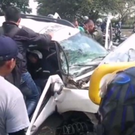 Fuerte accidente en recta Palmira – Cali: Dos personas en grave estado de salud