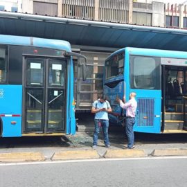 ¡Atención! Dos buses del MÍO se chocaron en el norte de Cali
