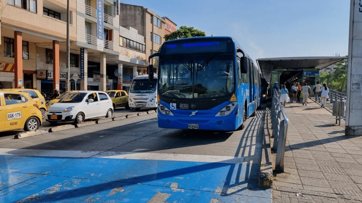 Rutas del MÍO suspendidas por protestas en el sector de la Portada al Mar