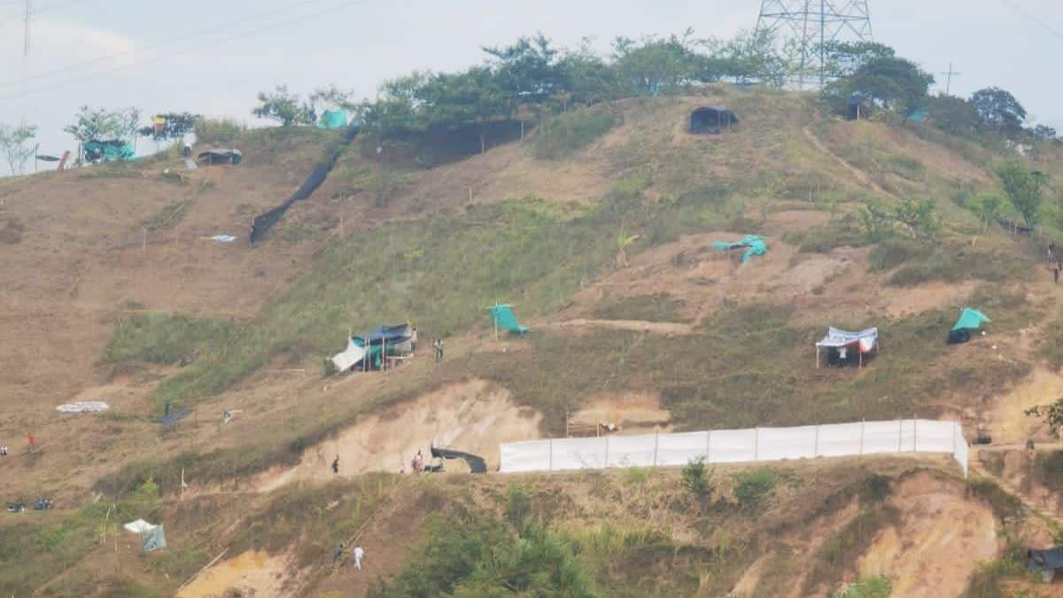 ¿Hasta cuándo? Vuelven a invadir cerro de La Antena en Cali