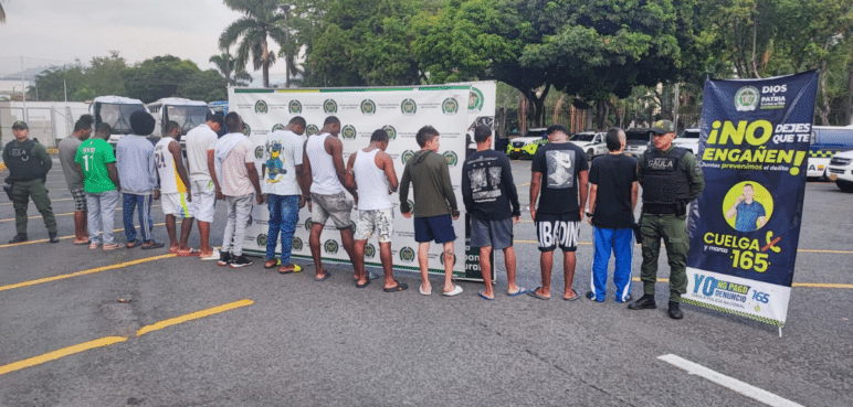 Cobraban una millonada por construir viviendas: Cae banda de extorsionistas