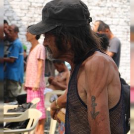 'En los zapatos del otro': Una iniciativa para ayudar a los habitantes de calle en Cali