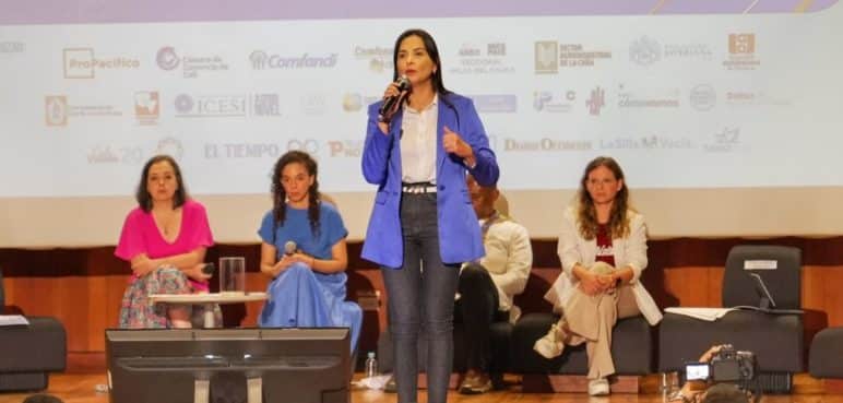 Inversión en educación, tecnología y bilingüismo: Los planes de Miyerlandi Torres
