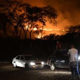 Así puede aportar su 'granito de arena' ante emergencia por incendio en Altos de Menga