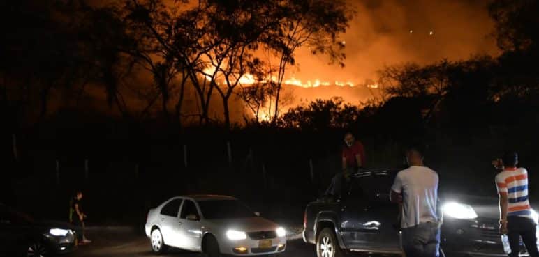 Así puede aportar su 'granito de arena' ante emergencia por incendio en Altos de Menga