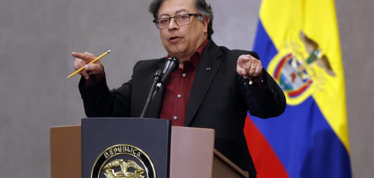 "Se rompió el derecho político con la  revocatoria de alcalde en Santa Marta": Petro