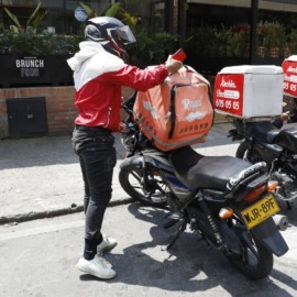 Llegan a un acuerdo para mejorar las condiciones de los Rappi en Colombia