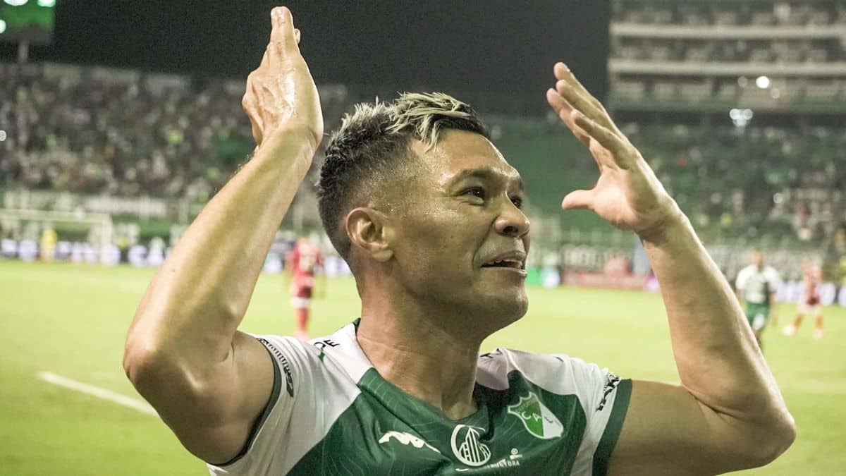 “Ese árbitro es muy ladrón”: Hinchas del Deportivo Cali molestos tras empate