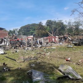 Paredes caídas y ventanas rotas: Este es el panorama tras atentado en Timba