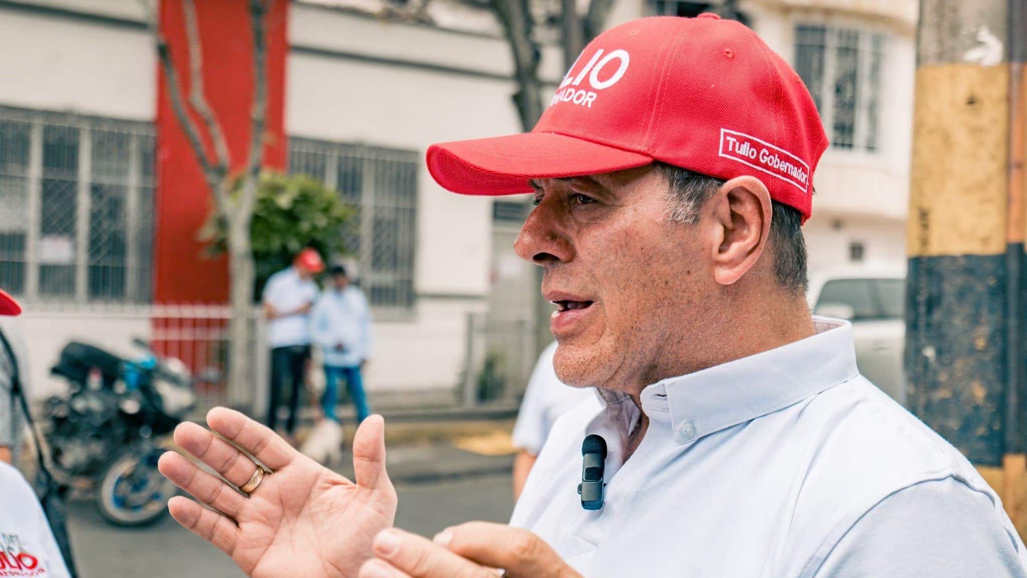 ¿Imprudencia? Tulio Gómez por poco se choca contra una tractomula