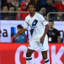 Sigue sin poder rendir: Cuadrado se lesionó e iniciará proceso de terapia con el Inter