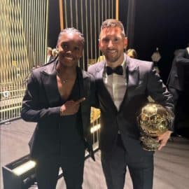 ¡Qué postal! Linda Caicedo y su foto con el nuevo Balón de Oro