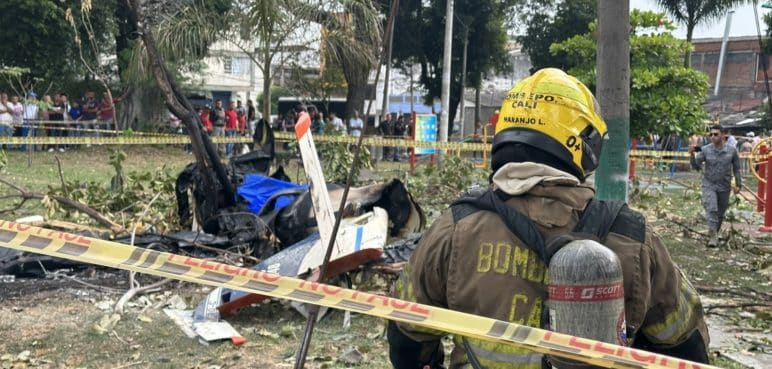 Identifican a las víctimas del accidente de avioneta en el centro de Cali