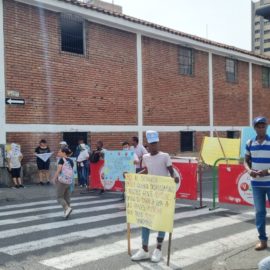 Comunidades desalojadas realizan gran plantón en el centro de Cali
